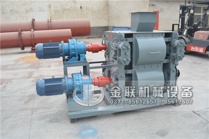 四輥式制砂機(jī)的齒輥磨損了能換嗎,怎么換?