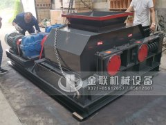 600x750中型破碎設備雙齒輥破碎機發往廣東